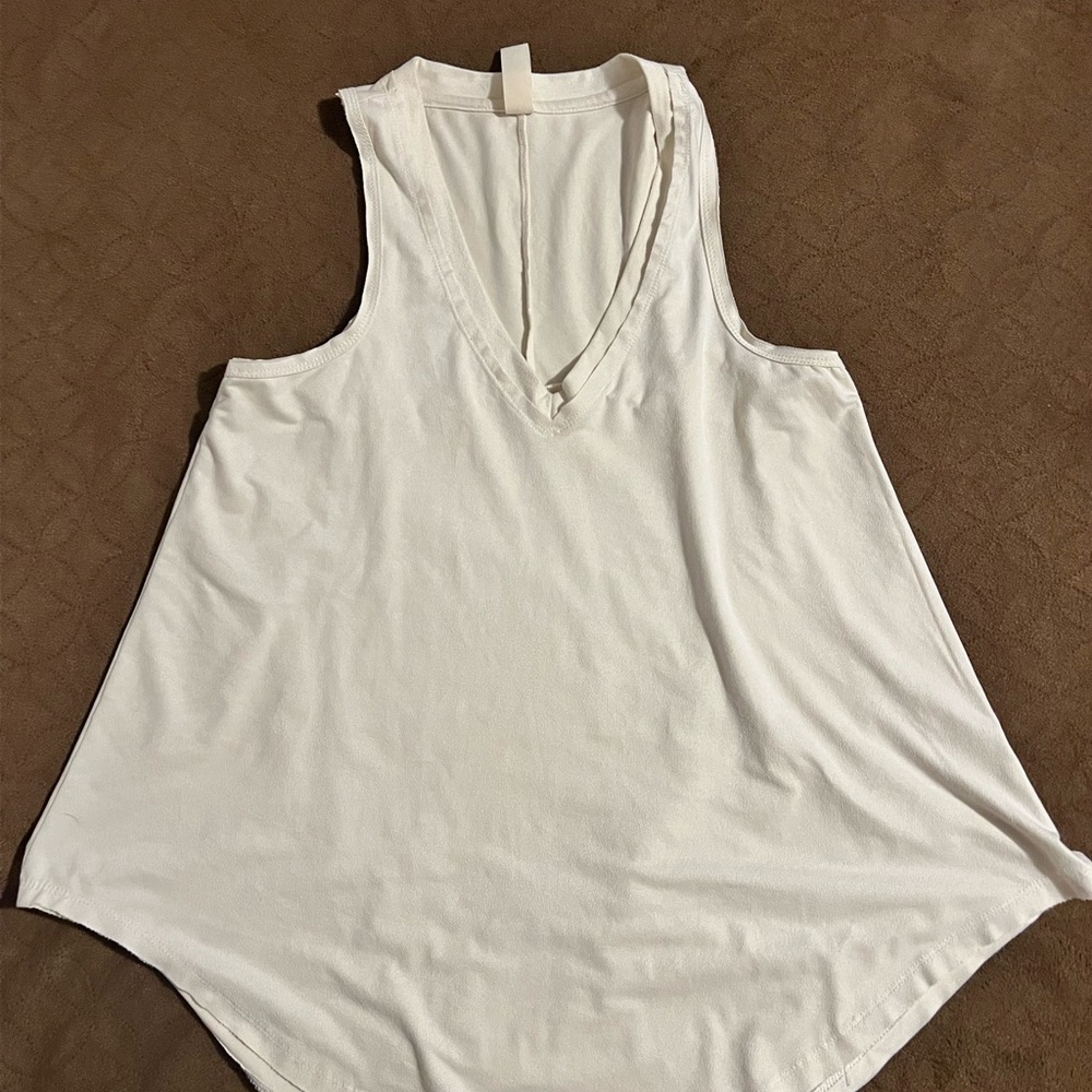 Women's White Sleeveless Top